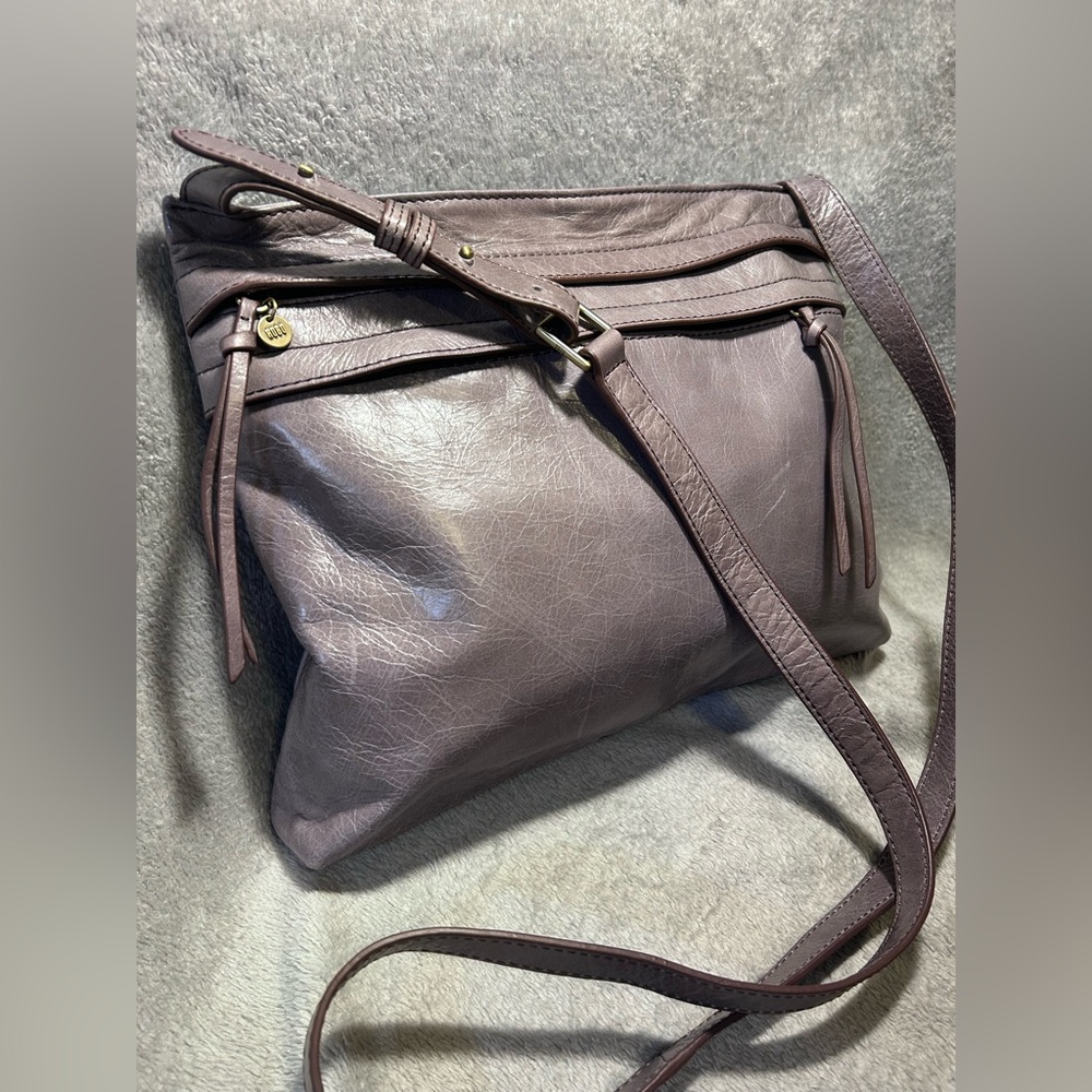 Hobo International Larkin Genuine Leather Crossbody - Picture 4 of 11
